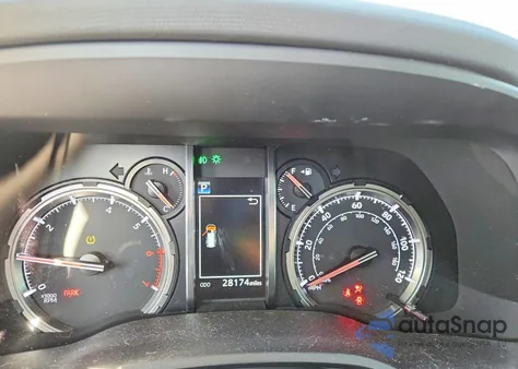 2021 Toyota 4Runner Venture z USA, uszkodzony, nr VIN JTEHU5JR2M5948762